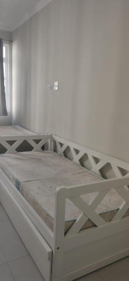 Pitangueiras Kitnetes Apartment Guaruja Exterior photo